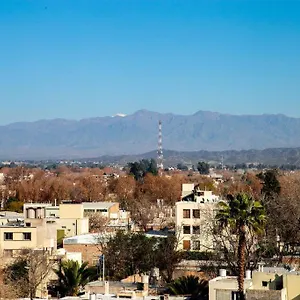 https://departamento-con-bella-vista-a-la-montana-y-ciudad.hotelsmendoza.com